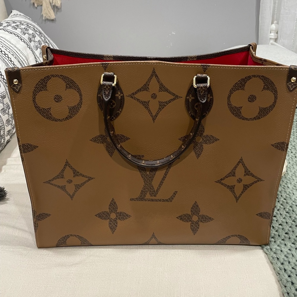 Louis Vuitton On The Go GM